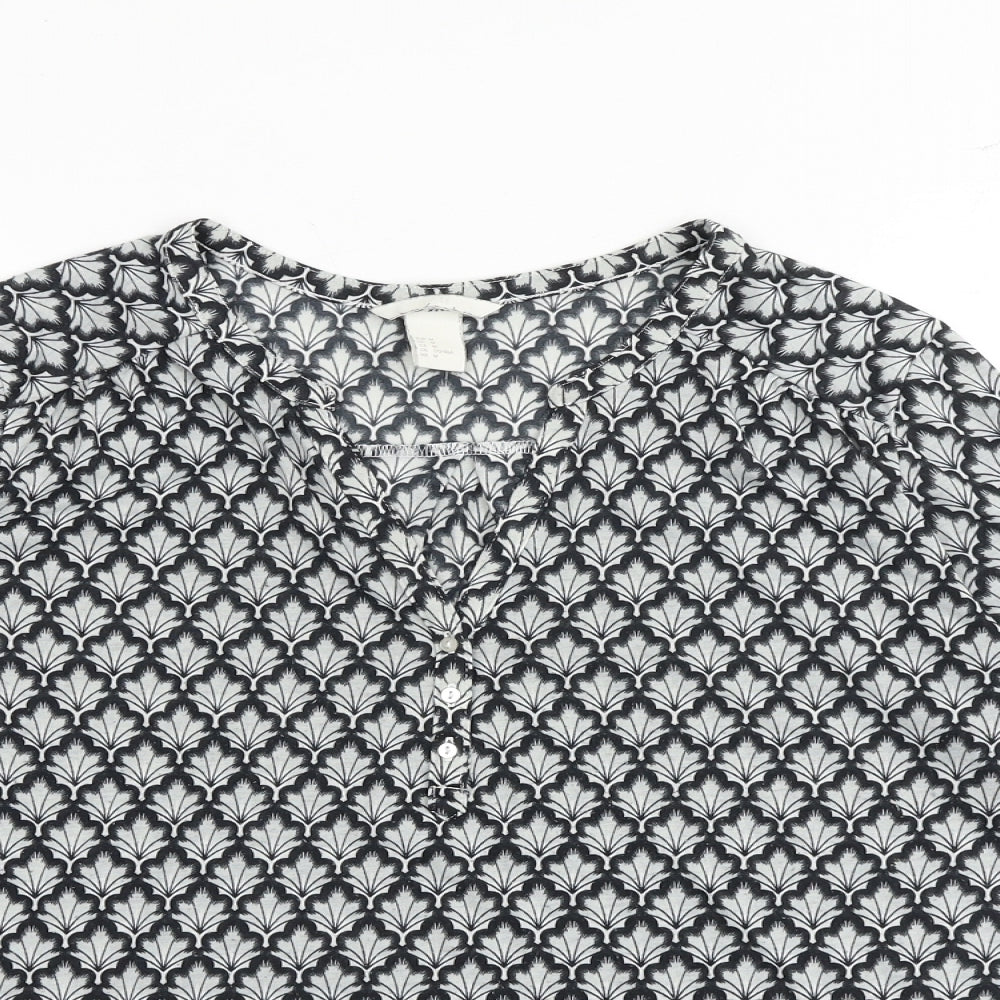 H&M Womens Grey Geometric Polyester Basic Blouse Size M V-Neck