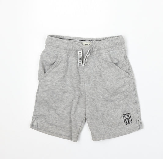 F&F Boys Grey Cotton Sweat Shorts Size 5-6 Years Regular Drawstring - New Vibe