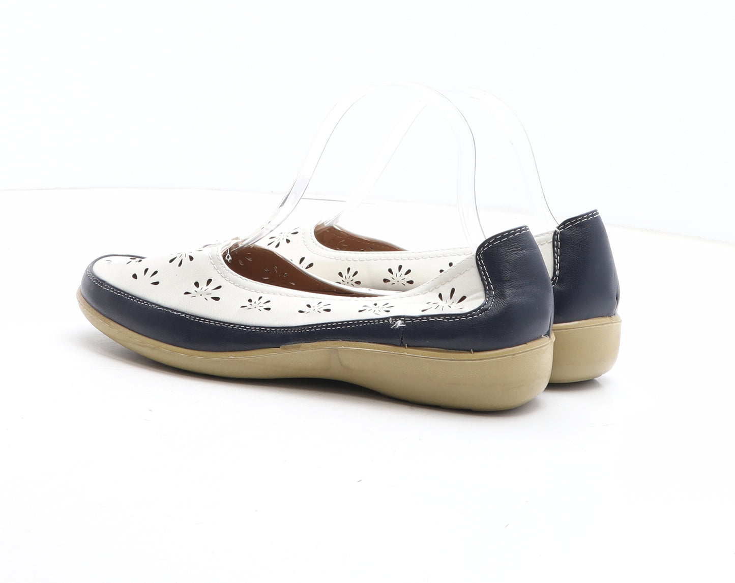 Avenue Womens White Synthetic Slip On Casual UK