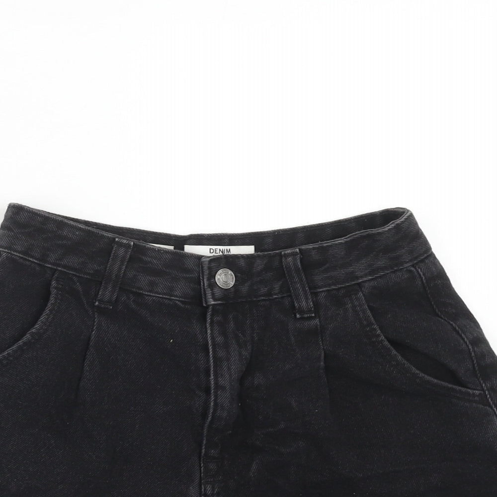 Bershka Womens Black Cotton Mom Shorts Size 6 Regular Zip