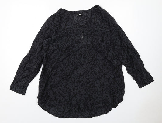 H&M Womens Black Geometric Cotton Basic Blouse Size 16 V-Neck