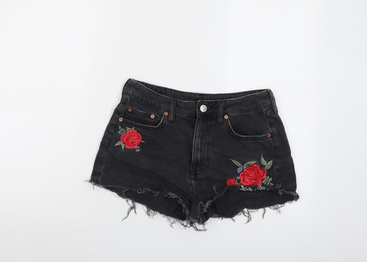 H&M Womens Black Cotton Cut-Off Shorts Size 12 L3 in Regular Button - Flower detail