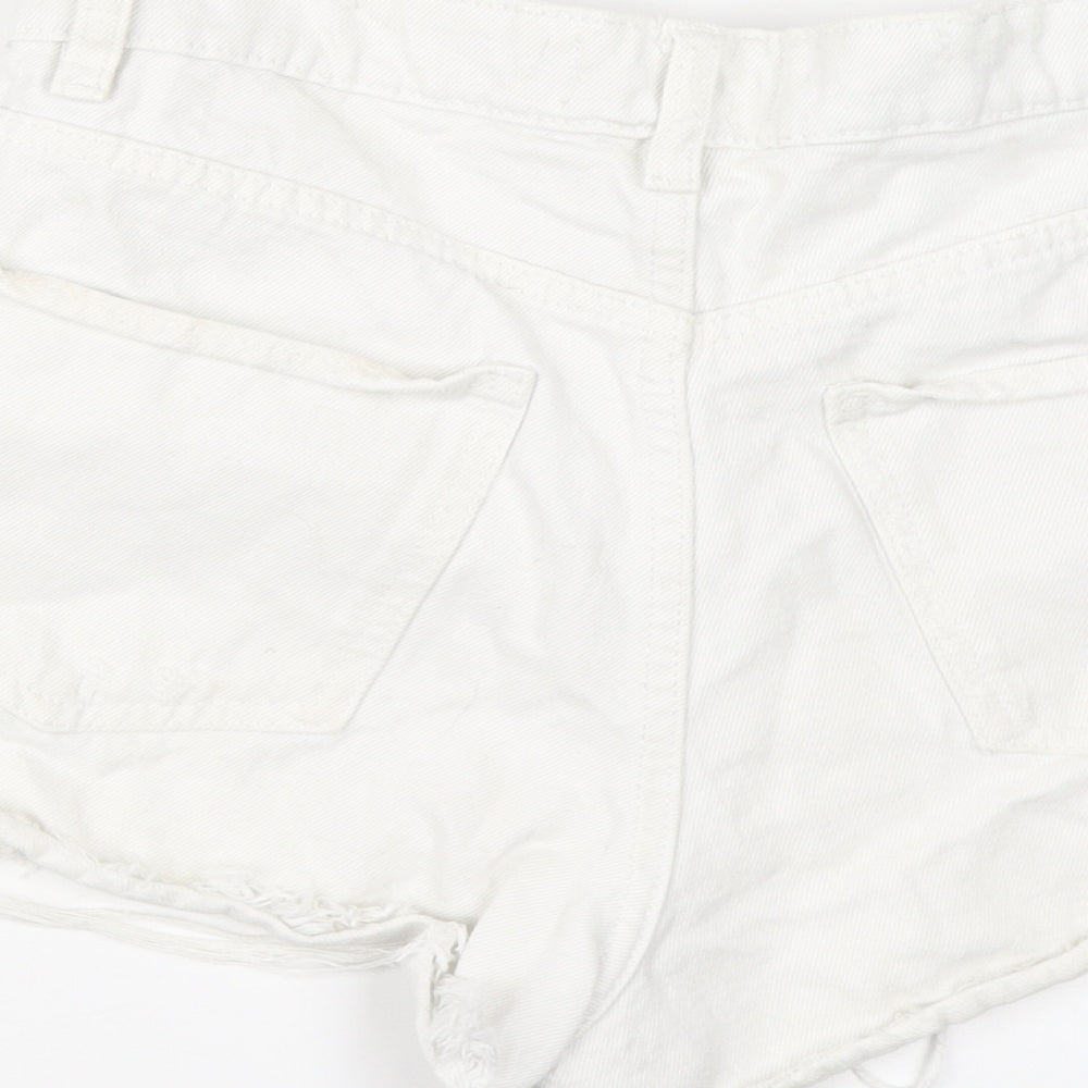 Zara Womens White Cotton Cut-Off Shorts Size 8 L3 in Regular Button - Distressed look