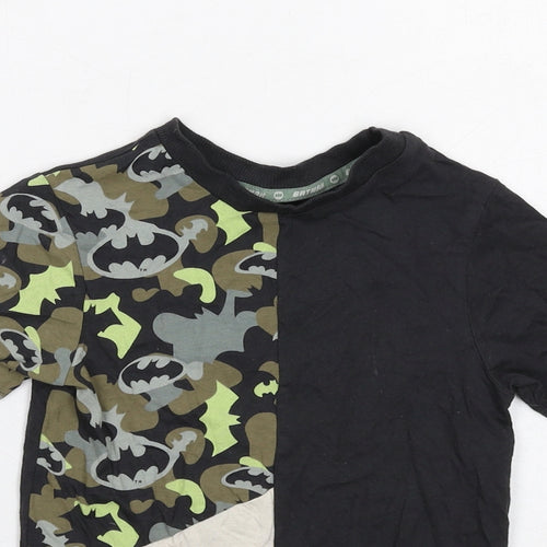 Batman Boys Black Geometric Cotton Basic T-Shirt Size 5-6 Years Round Neck Pullover - Batman