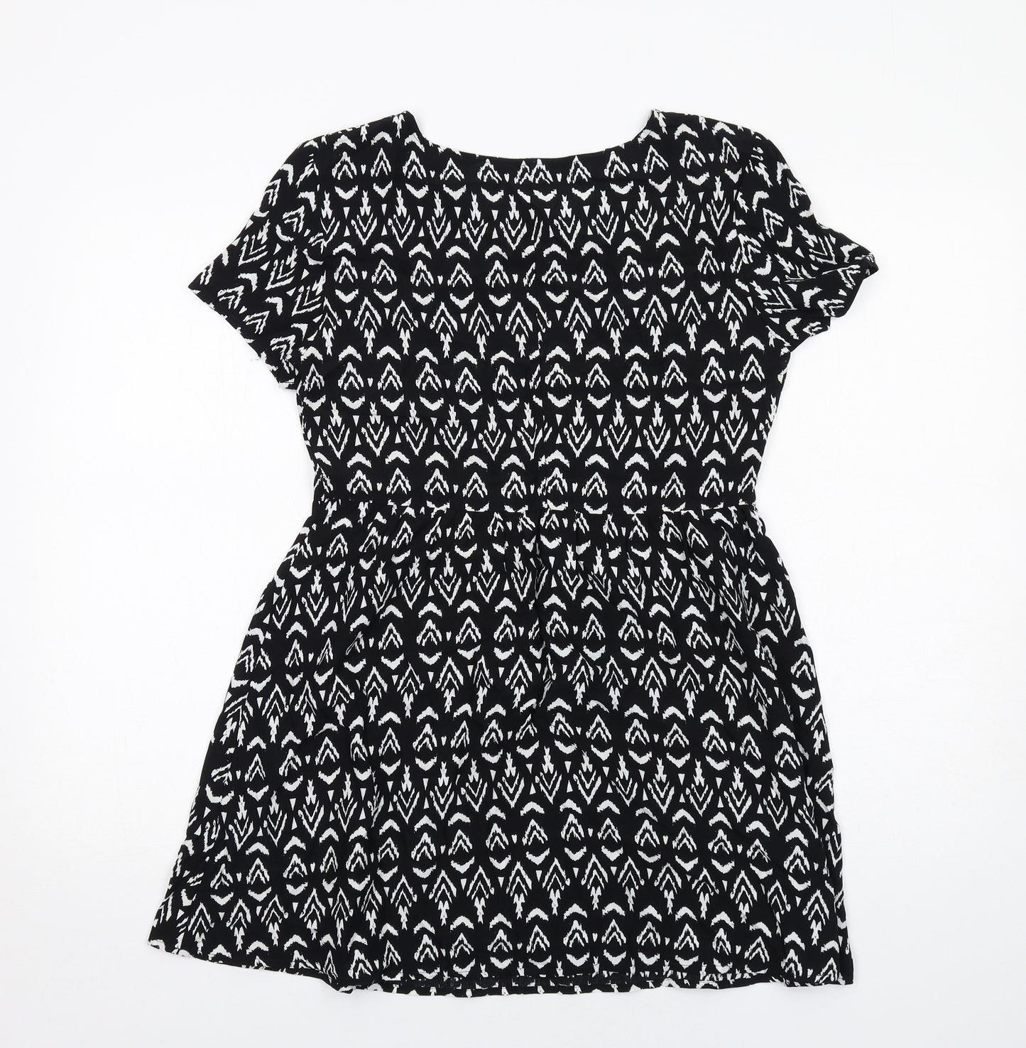 H&M Womens Black Geometric Viscose A-Line Size 8 Round Neck Pullover