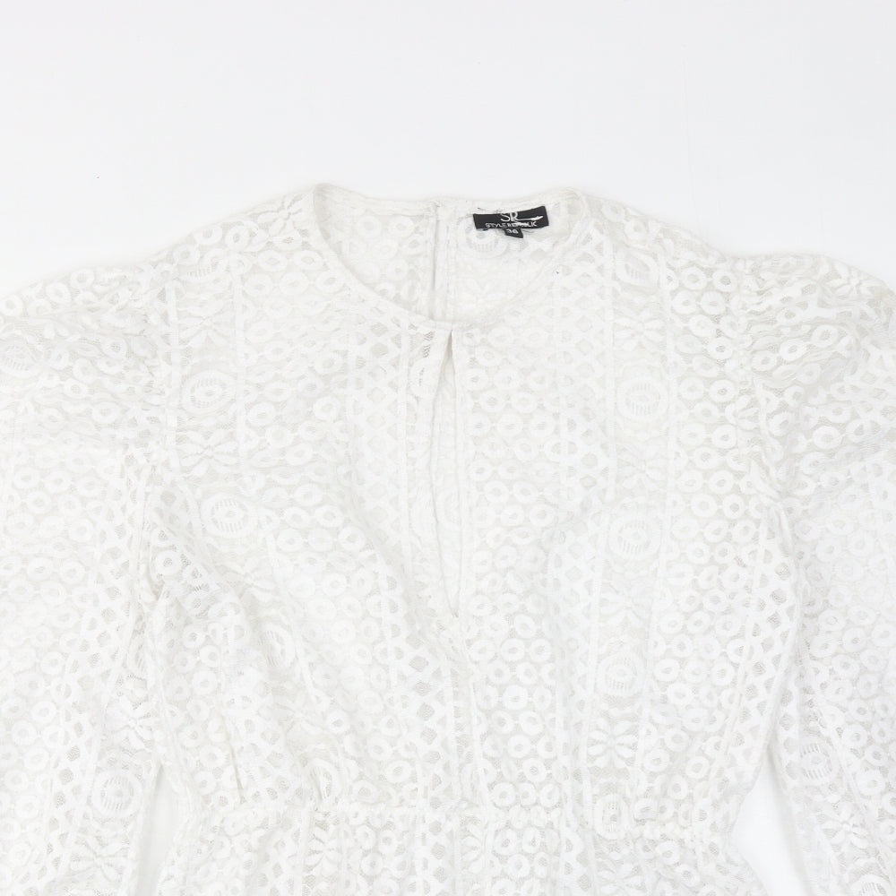 Styler Republic Womens White Polyester Basic Blouse Size 8 Round Neck