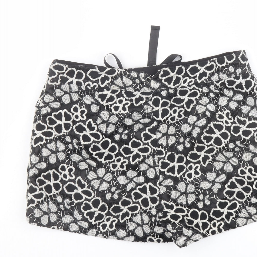 H&M Womens Black Floral Cotton Basic Shorts Size 6 L3 in Regular Zip