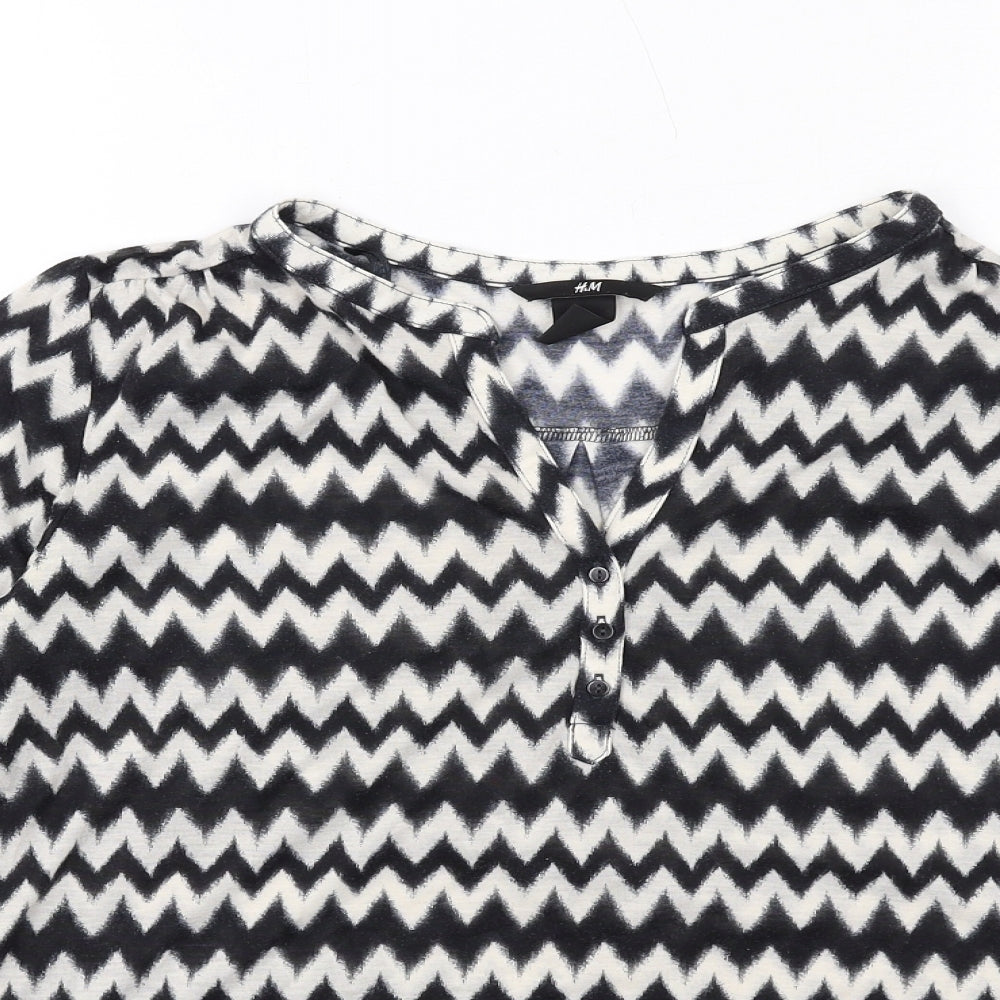 H&M Womens Black Geometric Polyester Basic Blouse Size XS V-Neck