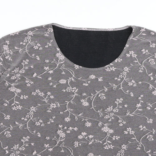 St. Bernard Womens Grey Floral Polyester Basic T-Shirt Size 22 Round Neck