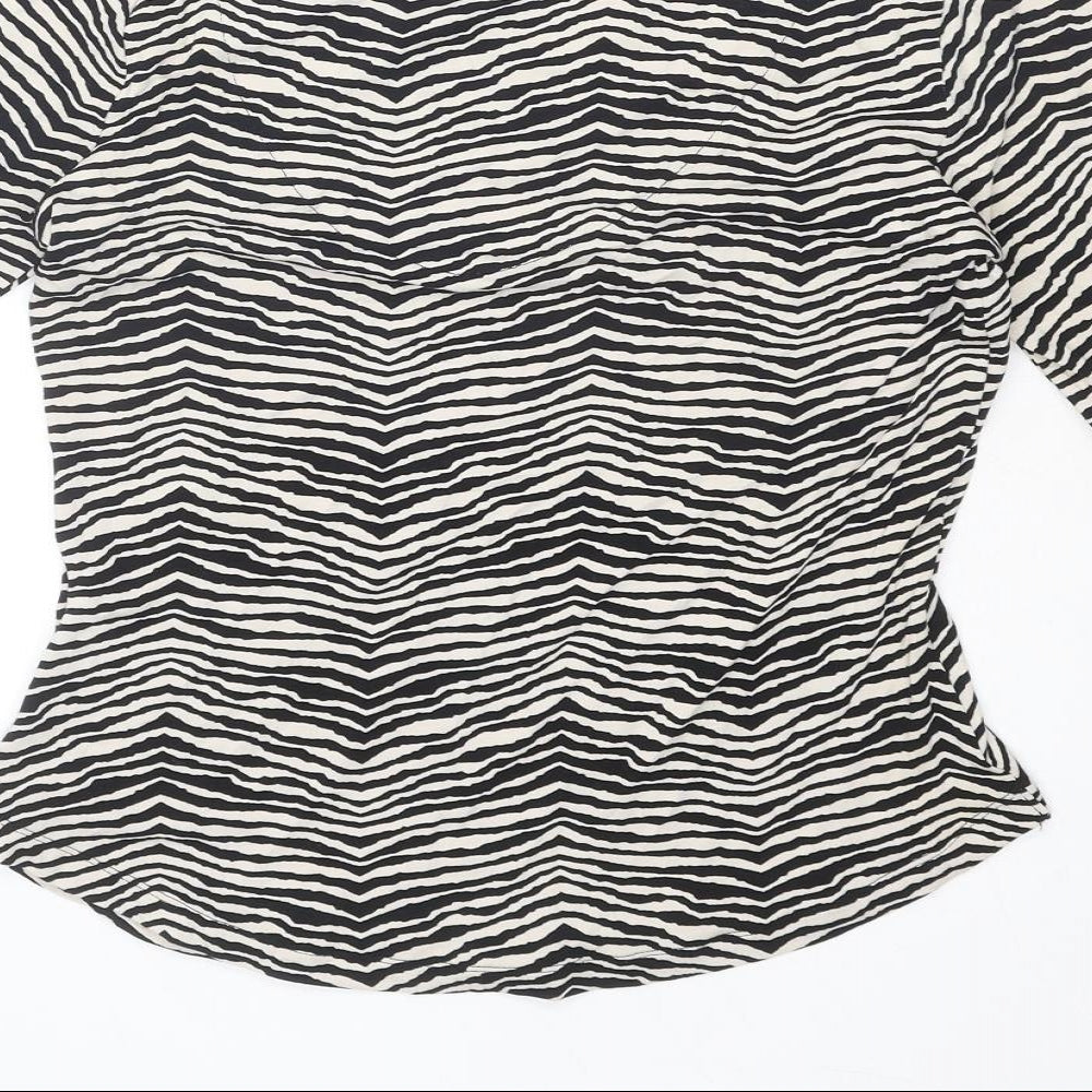 Marks and Spencer Womens Black Animal Print Viscose Basic T-Shirt Size 8 V-Neck - Tiger Print