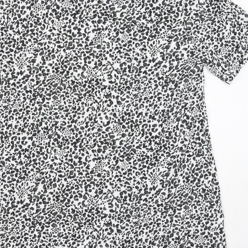 Nutmeg Womens White Animal Print Cotton Basic T-Shirt Size 12 Boat Neck