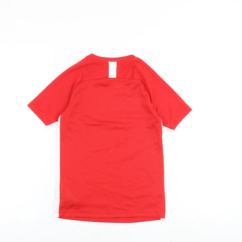 Nike Boys Red Polyester Basic T-Shirt Size S Round Neck Pullover