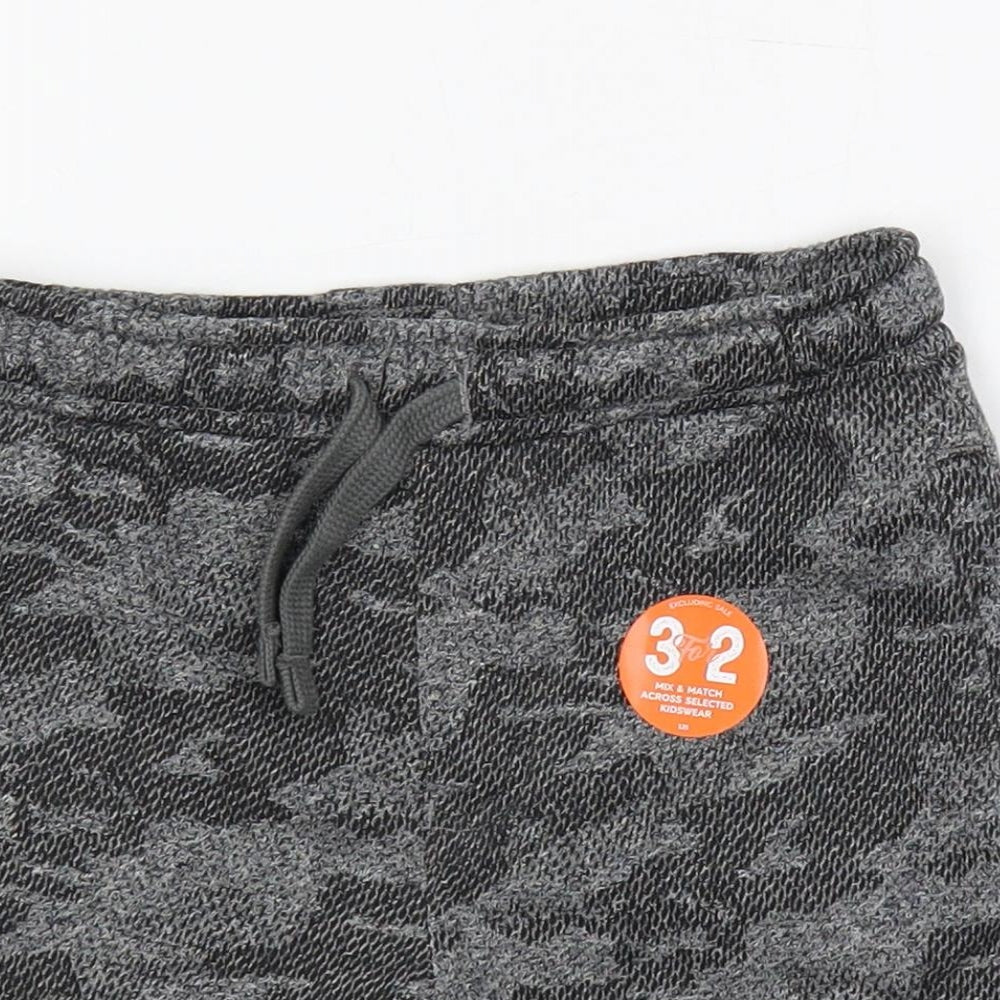 Marks and Spencer Boys Grey Camouflage Cotton Sweat Shorts Size 5-6 Years Regular Drawstring - Pockets