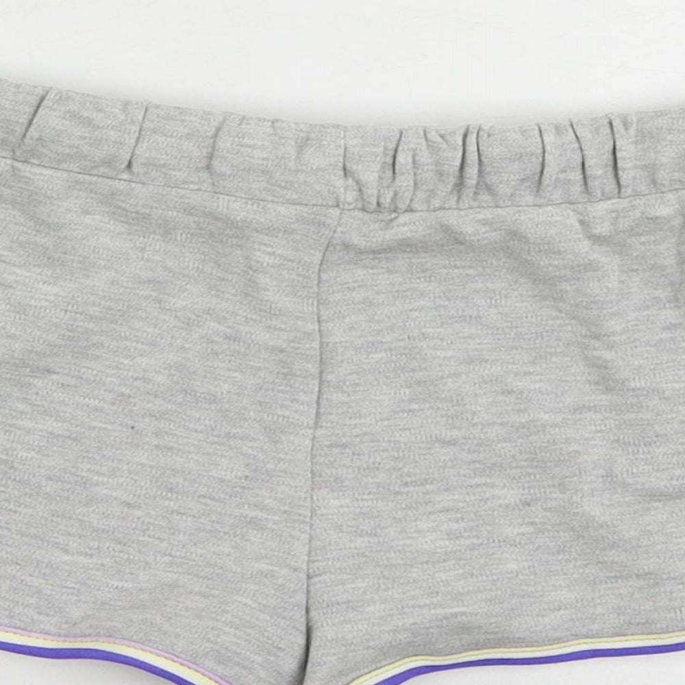 Marks and Spencer Girls Grey Cotton Sweat Shorts Size 6-7 Years Regular Drawstring - Contrasting Trim