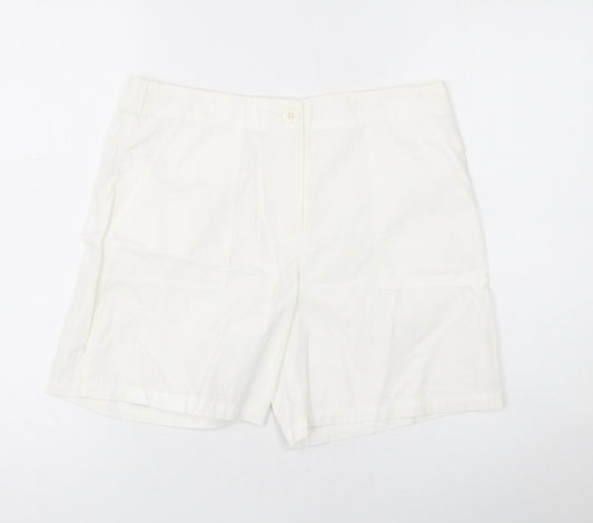 Marks and Spencer Womens White Cotton Basic Shorts Size 8 L6 in Regular Zip