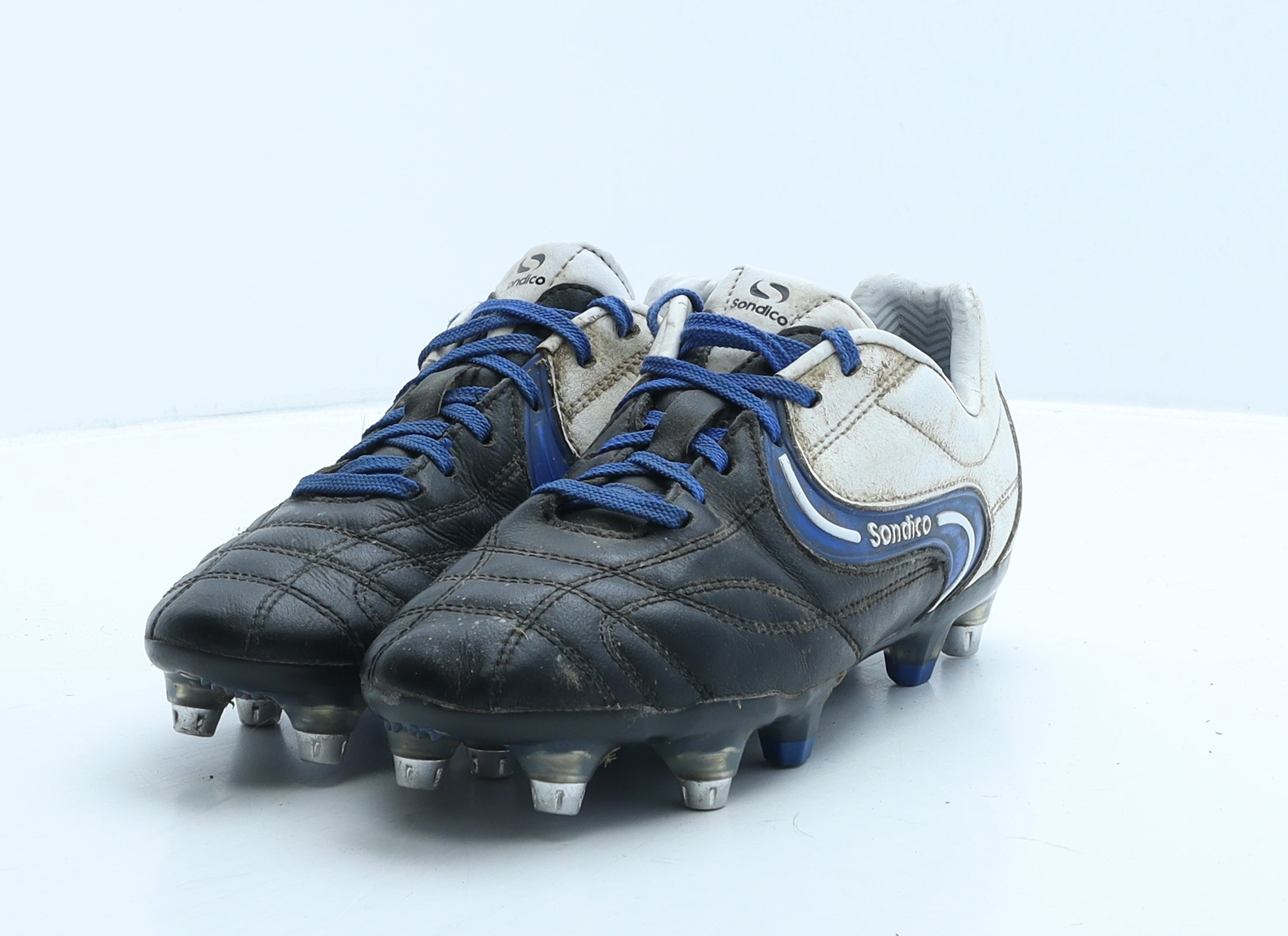 Boys football boots size on sale 9