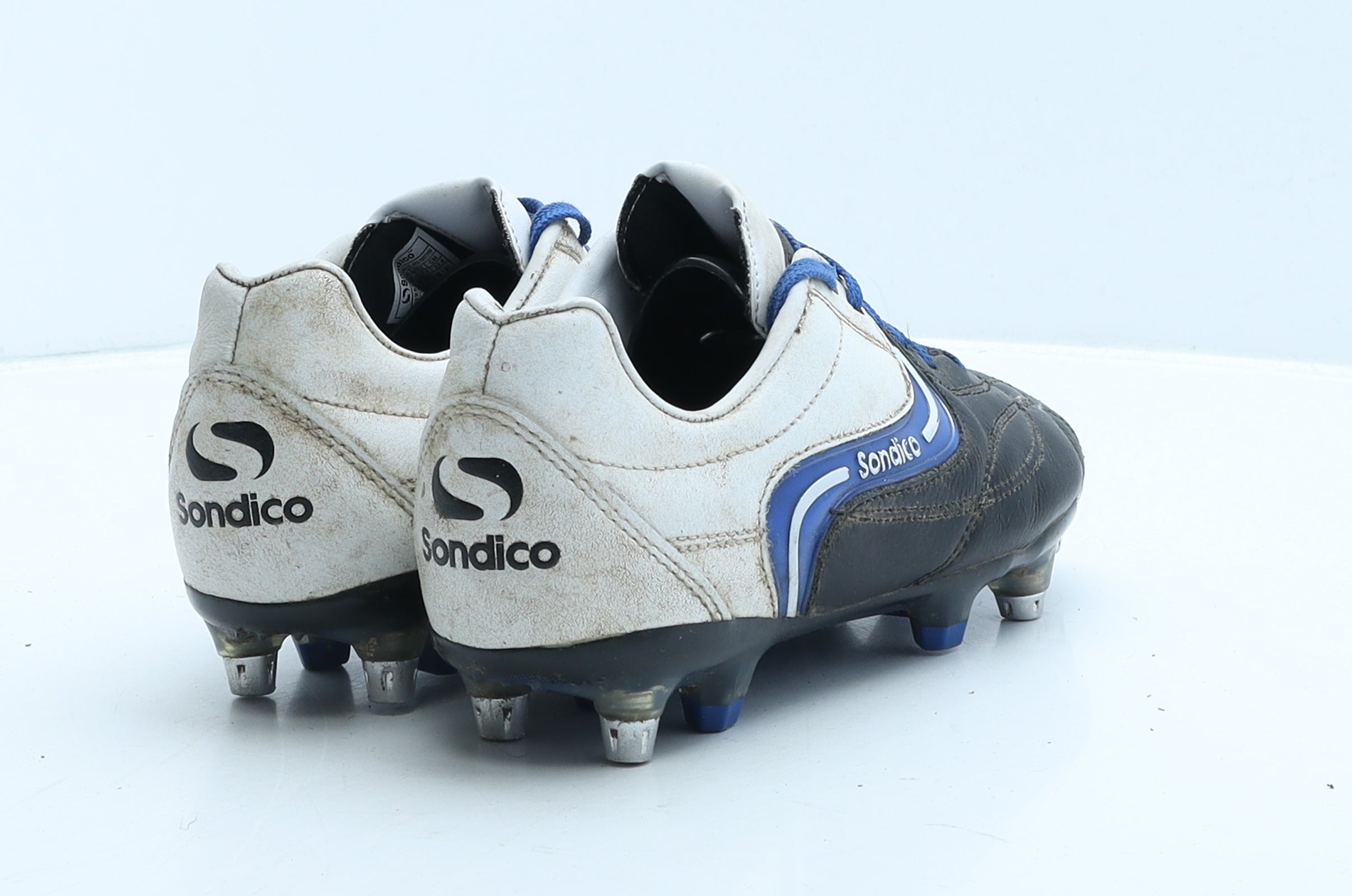 Sondico hot sale rugby boots