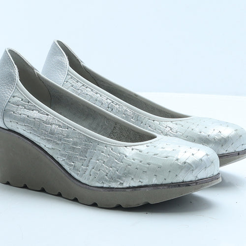 Perlato Womens Silver Leather Court Heel UK 4.5 37.5