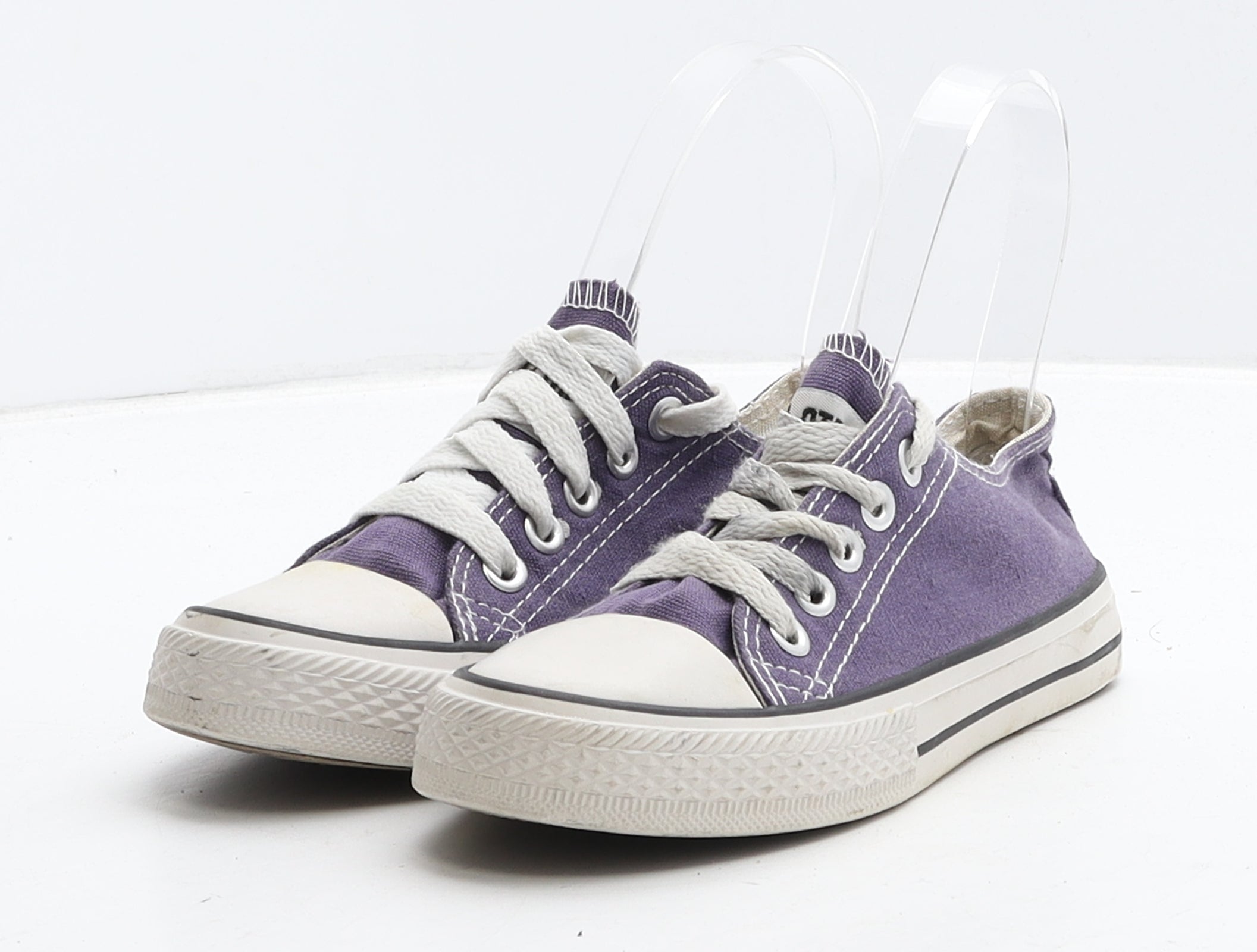 Ladies purple deals converse trainers