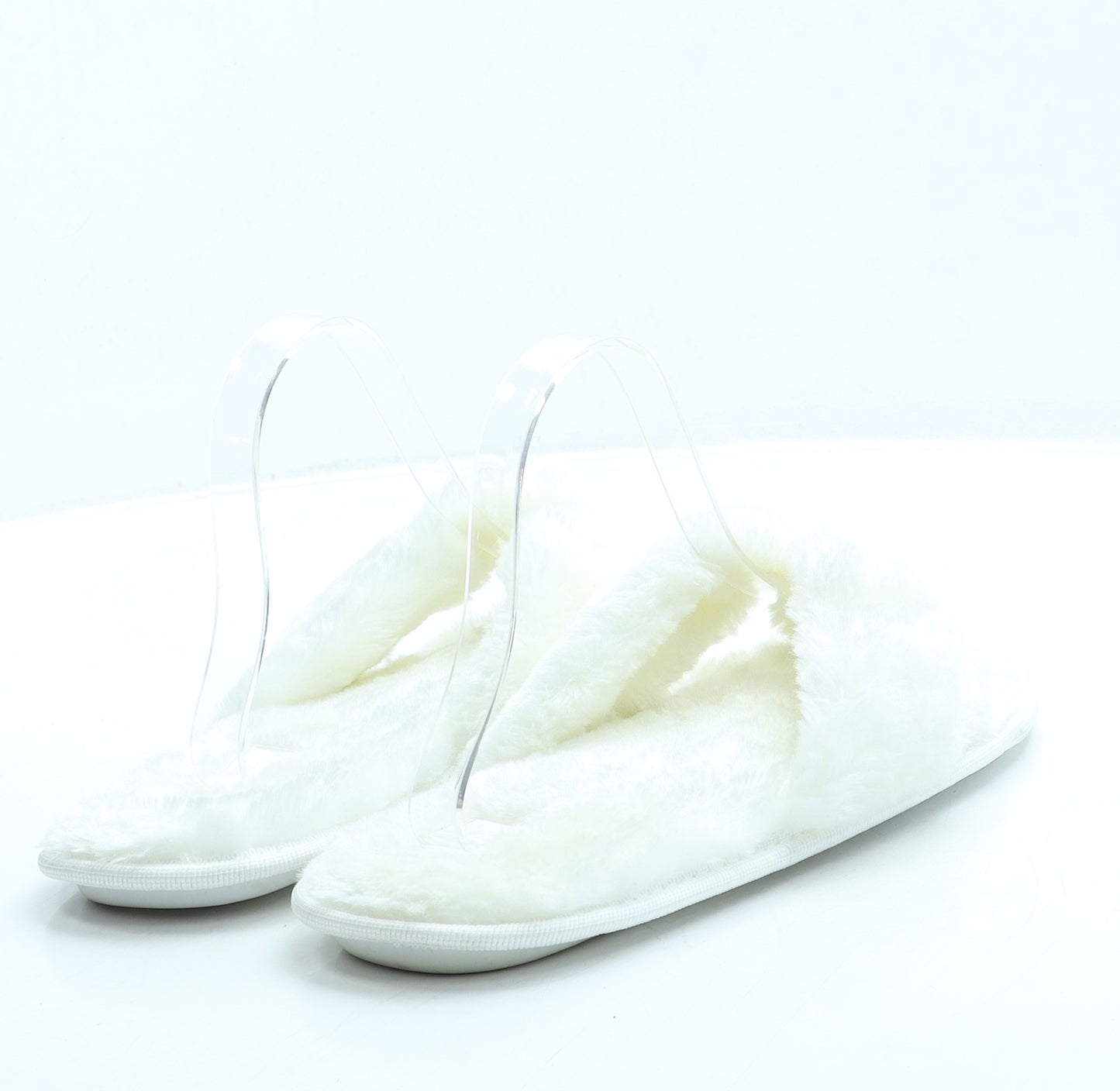 Preworn Womens White Faux Fur Thong Slipper UK 39