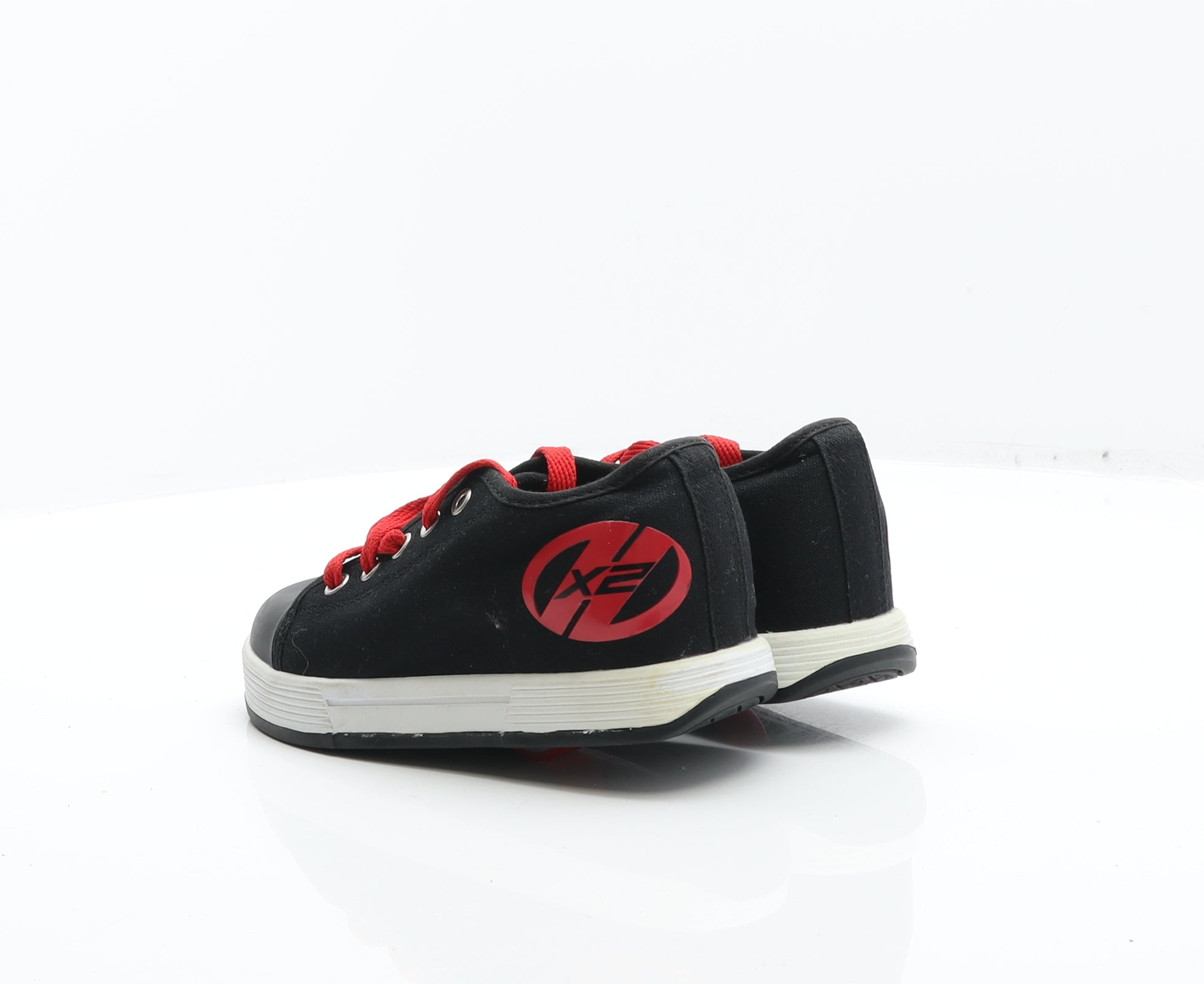 Smyths heelys size on sale 12