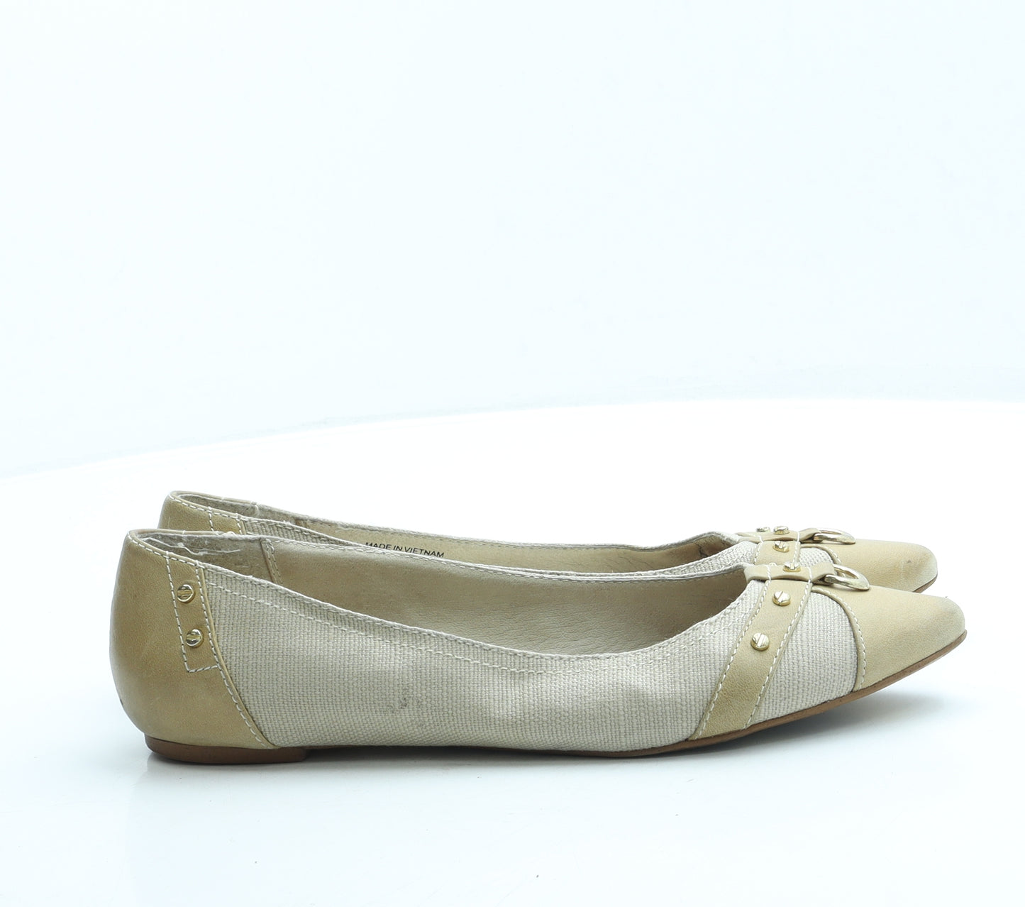 Kelsey Womens Beige Polyester Flat UK 6 39