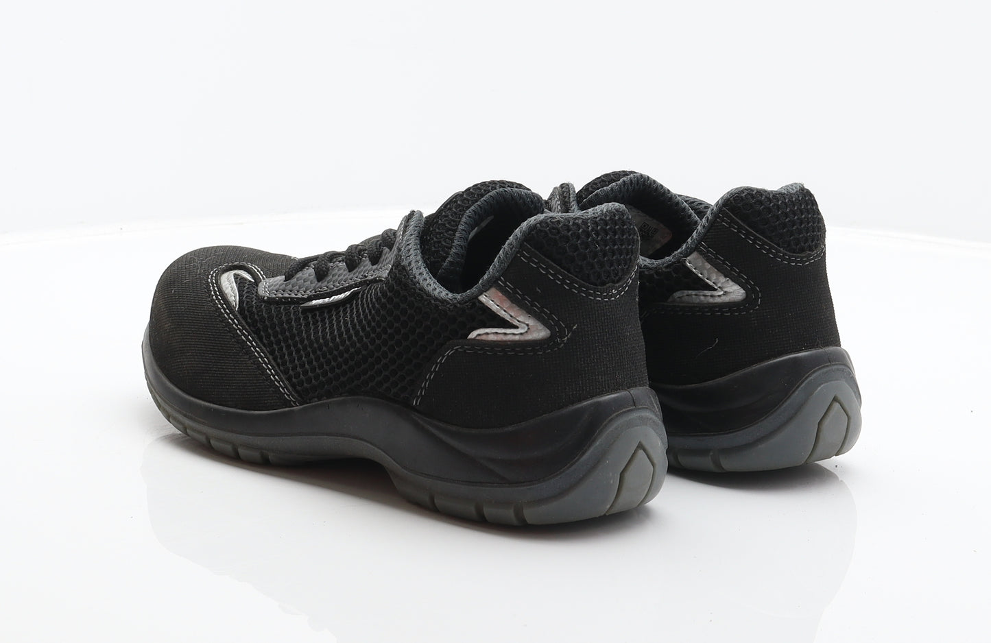 Veltuff Womens Black Synthetic Trainer UK 3 36 - Safety footwear, Oil resistant, Antistatic, Antislip