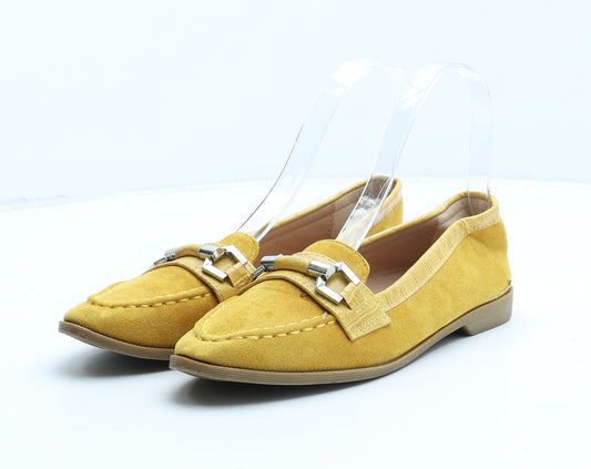 Preworn Womens Yellow Synthetic Loafer Casual UK 4 37
