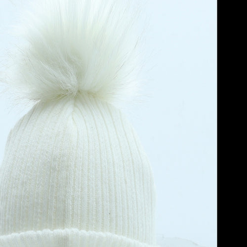 Pesci Baby Girls White Acrylic Bobble Hat One Size - Size 6-12 Months