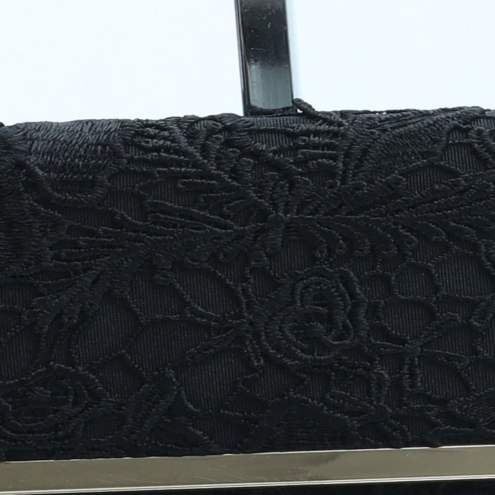 Preworn Womens Black Floral Polyester Clutch Size Medium - Textured