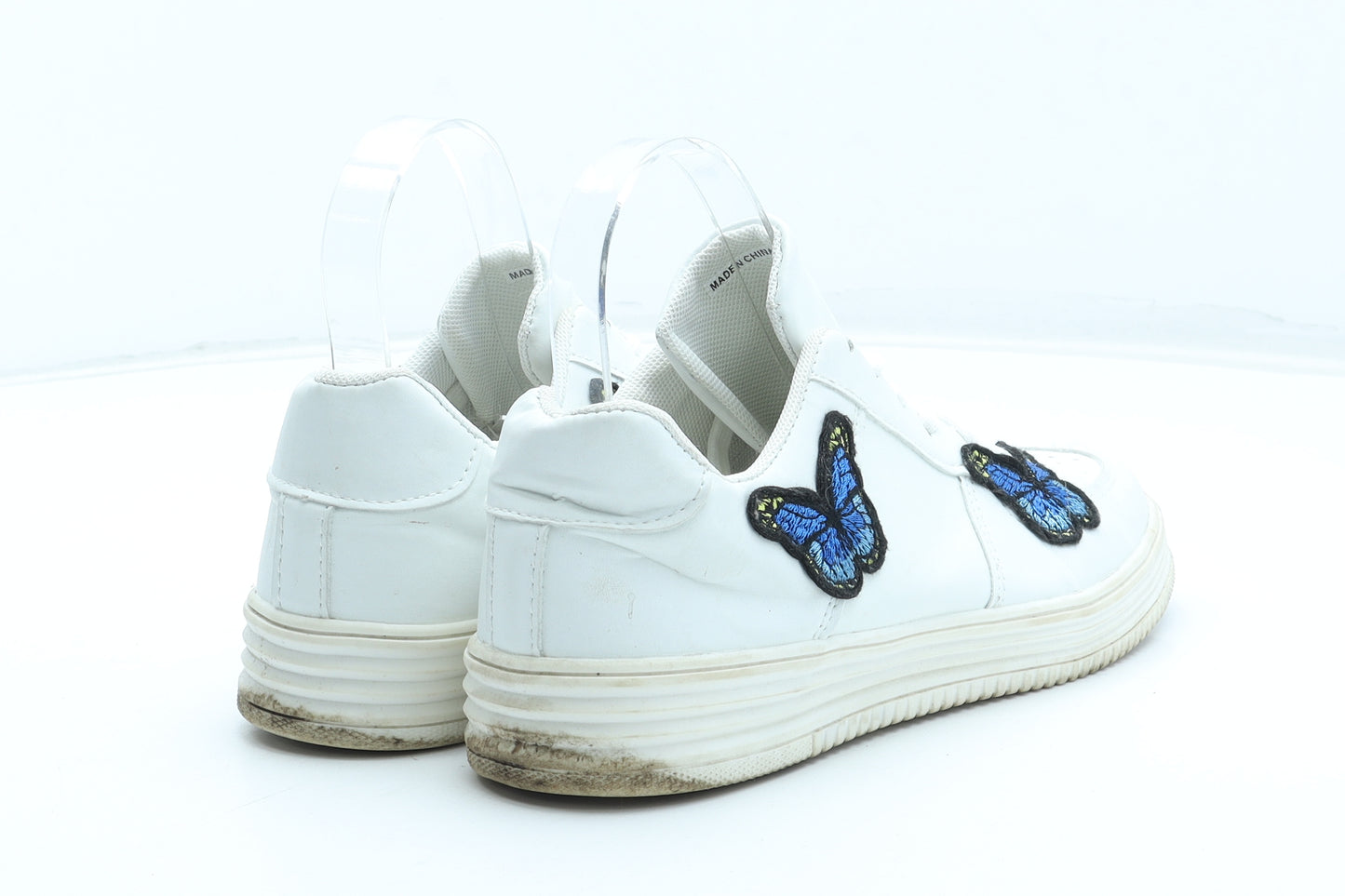 Missguided Womens White Geometric Polyurethane Trainer UK - Butterfly Detail