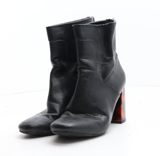 F&F Womens Black Synthetic Bootie Boot UK - Detail on Heel