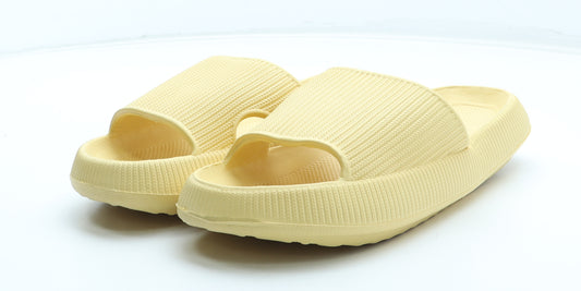 Preworn Womens Yellow Rubber Slider Sandal UK - Size UK 5-6