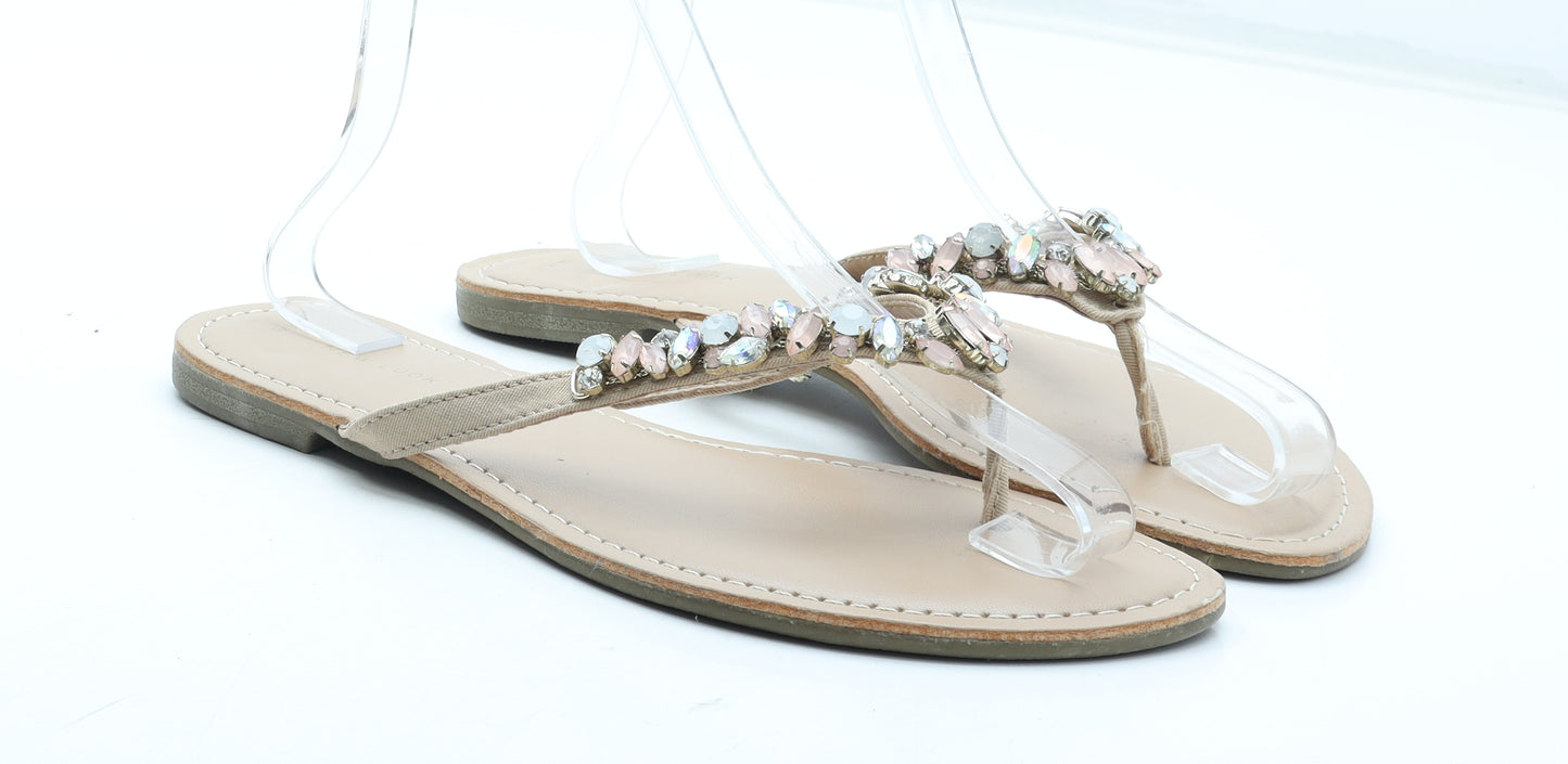 New Look Womens Beige Polyurethane Thong Sandal UK