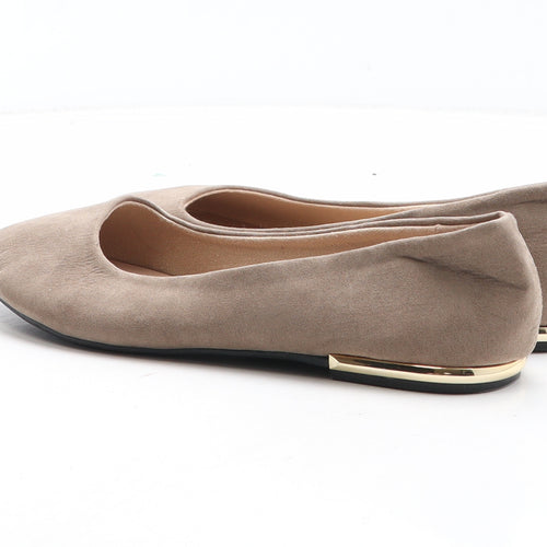 New Look Womens Brown Synthetic Slip On Flat UK