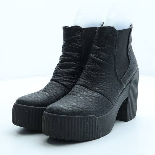 Topshop Womens Black Polyurethane Chelsea Boot UK - Croc Texture