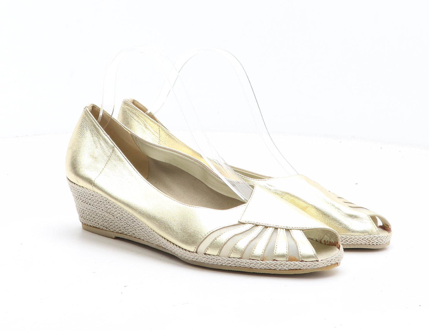 Damart Womens Gold Leather Court Heel UK