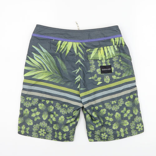 Quiksilver Mens Green Geometric  Sweat Shorts Size 26 in