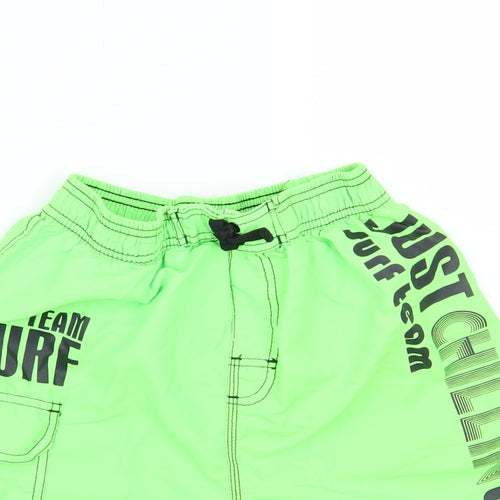 Yigga Boys Green   Bermuda Shorts Size 11-12 Years