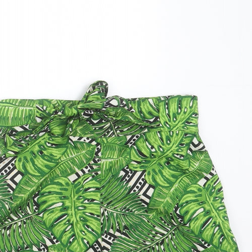 M&Co Girls Green  Polyester Hot Pants Shorts Size 10 Years  Regular  - leaf pattern
