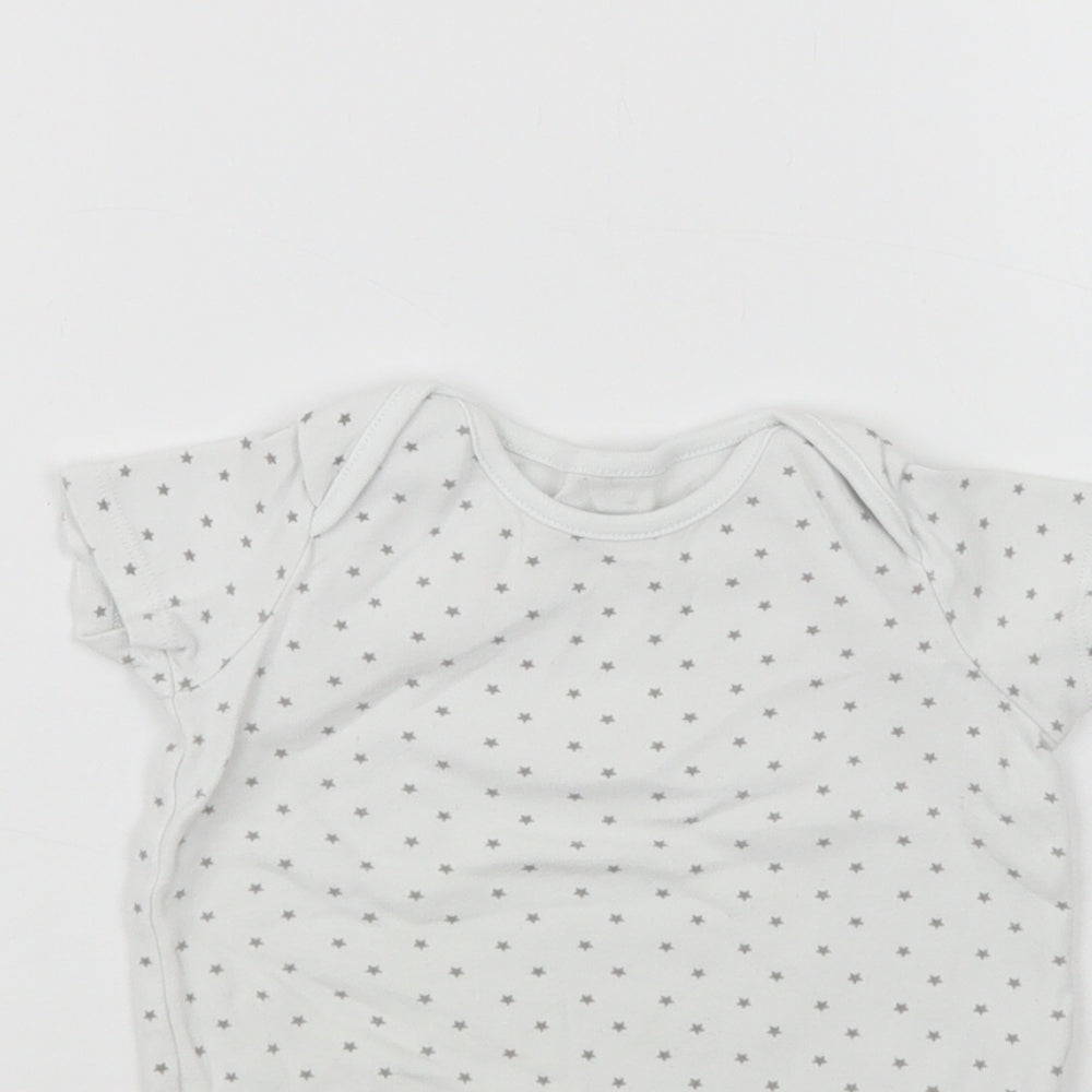 F&F Baby White Geometric Cotton Babygrow One-Piece Size 12-18 Months  Snap - Star Print