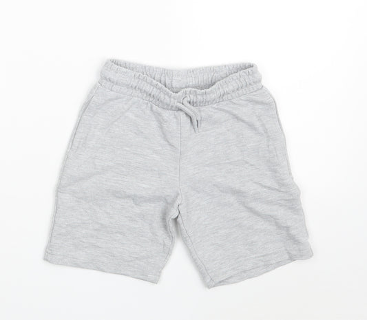 Dunnes Stores Boys Grey  Cotton Sweat Shorts Size 5-6 Years  Regular Drawstring - Waist 21in;inside leg 6in