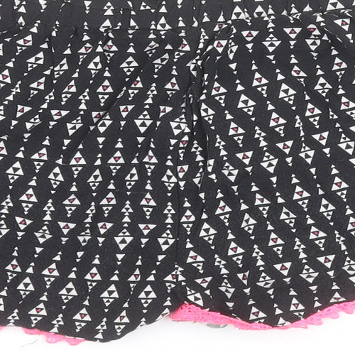 Primark Girls Black Geometric 100% Viscose Sweat Shorts Size 9-10 Years  Regular