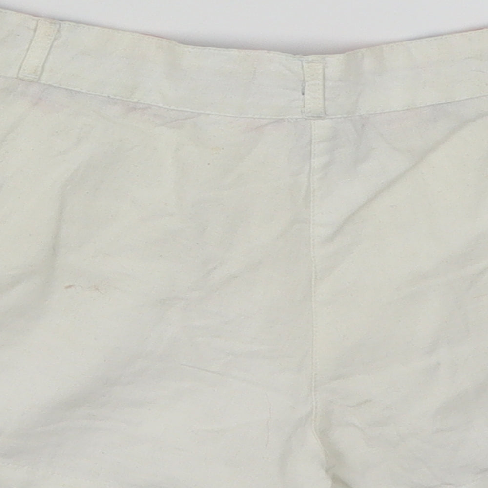TU Girls White  Cotton Mom Shorts Size 8 Years  Regular Buckle