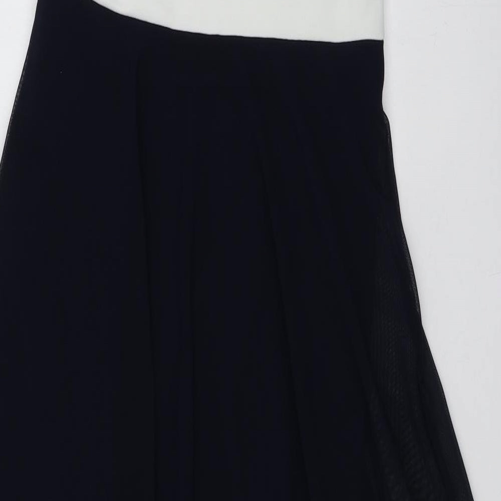 Long black skirt outfit quiz best sale