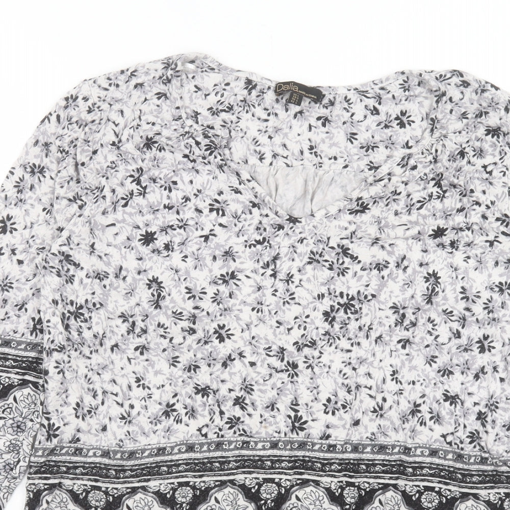 Dalia Womens Grey Floral Viscose Basic T-Shirt Size L V-Neck