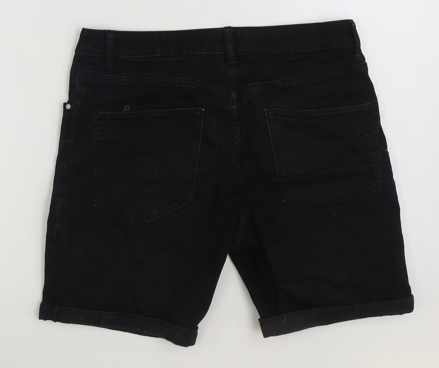 Preworn Mens Black Cotton Bermuda Shorts Size 32 in L8 in Regular Button