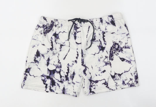 Preworn Mens White Geometric Polyester Sweat Shorts Size XL Regular Drawstring