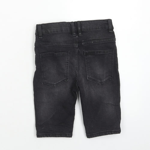 Matalan Boys Black Cotton Bermuda Shorts Size 8 Years Regular Buckle