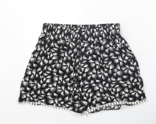Preworn Womens Black Geometric 100% Cotton Bermuda Shorts Size L Regular Tie